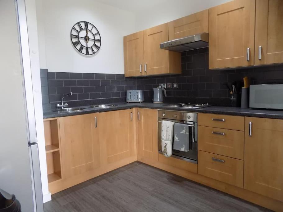 2 Bedroom Luxury City Centre Apt Lincoln Buitenkant foto