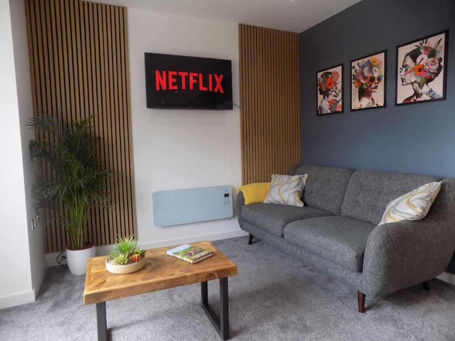 2 Bedroom Luxury City Centre Apt Lincoln Buitenkant foto